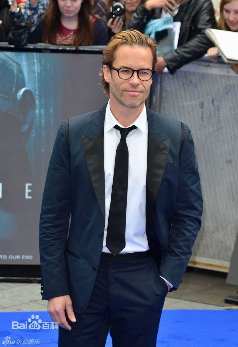 最新盖·皮尔斯(Guy Pearce)精彩图册