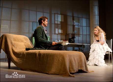 休·丹西(Hugh Dancy)舞台剧上的壁纸壁纸