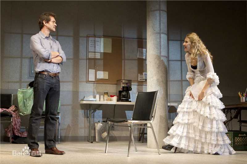 休·丹西(Hugh Dancy)舞台剧上的壁纸壁纸