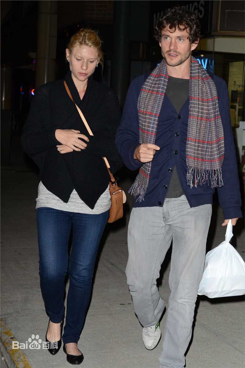 休·丹西(Hugh Dancy)与妻子素颜照相册