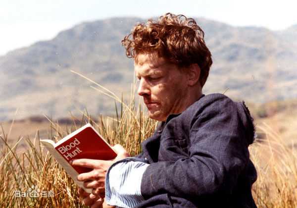 伊恩·格伦/伊恩·格雷(Iain Glen)刚步入演艺圈时的伊恩壁纸壁纸