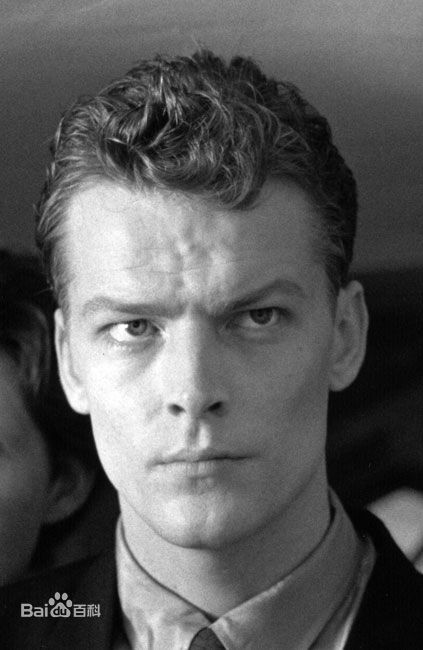 伊恩·格伦/伊恩·格雷(Iain Glen)伊恩的早年演艺生涯性感图片图集