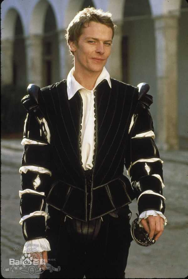 伊恩·格伦/伊恩·格雷(Iain Glen)伊恩的早年演艺生涯性感图片图集