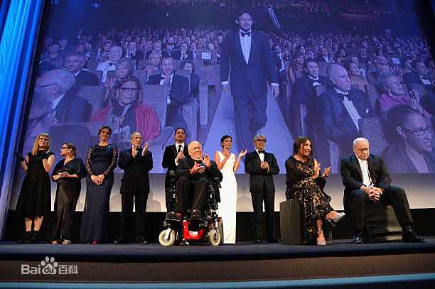 阿玛特·伊斯卡拉特(Amat Escalante)出席威尼斯国际电影节图册