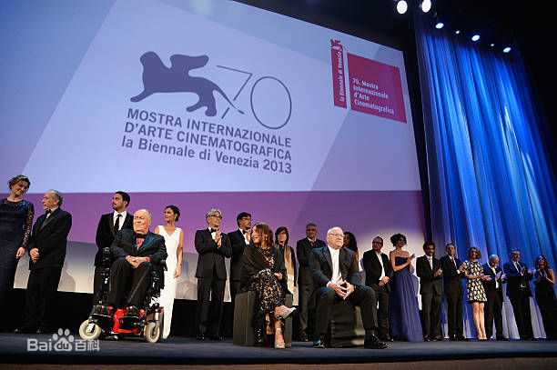 阿玛特·伊斯卡拉特(Amat Escalante)出席威尼斯国际电影节图册