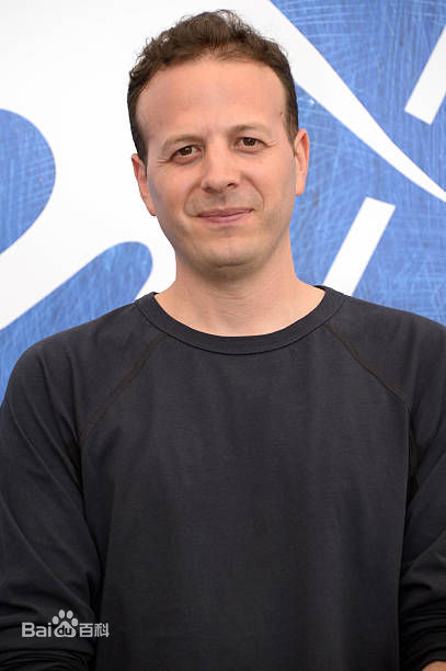 阿玛特·伊斯卡拉特(Amat Escalante)出席威尼斯国际电影节图册