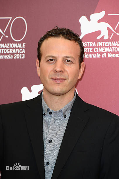 阿玛特·伊斯卡拉特(Amat Escalante)出席威尼斯国际电影节图册