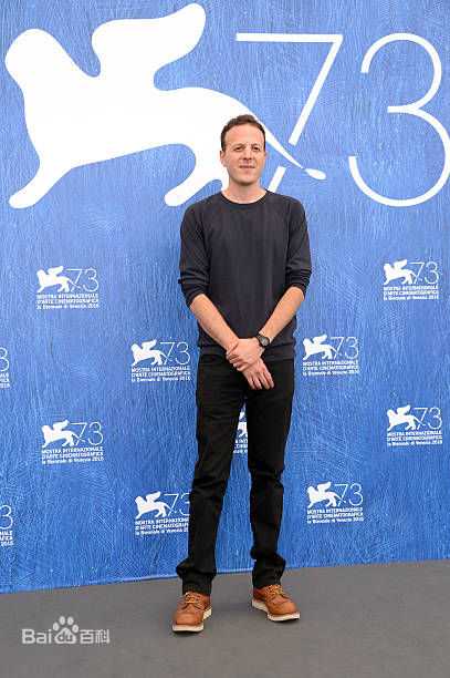 阿玛特·伊斯卡拉特(Amat Escalante)出席威尼斯国际电影节图册