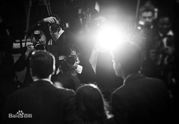 阿玛特·伊斯卡拉特(Amat Escalante)出席戛纳国际电影节（2）生活照相册