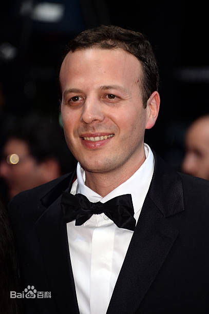 阿玛特·伊斯卡拉特(Amat Escalante)个人照