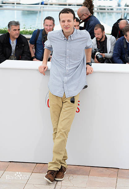 阿玛特·伊斯卡拉特(Amat Escalante)个人照