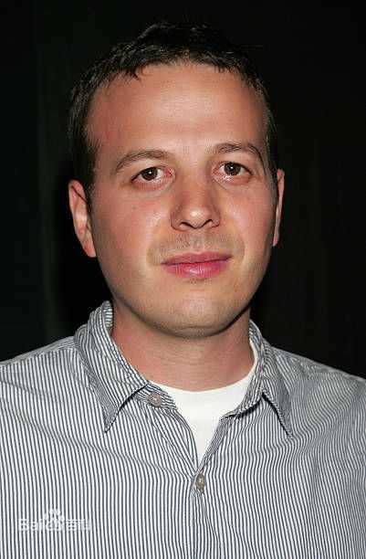 阿玛特·伊斯卡拉特(Amat Escalante)个人出席活动照前后照片