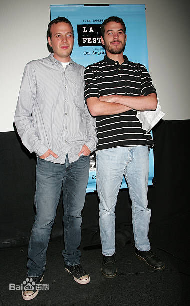 阿玛特·伊斯卡拉特(Amat Escalante)个人出席活动照前后照片