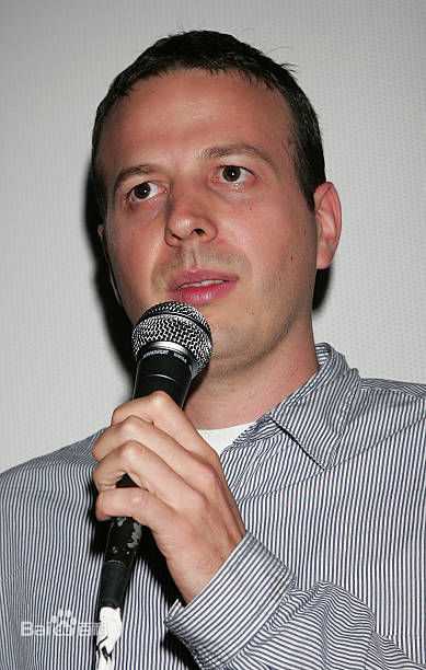 阿玛特·伊斯卡拉特(Amat Escalante)个人出席活动照前后照片