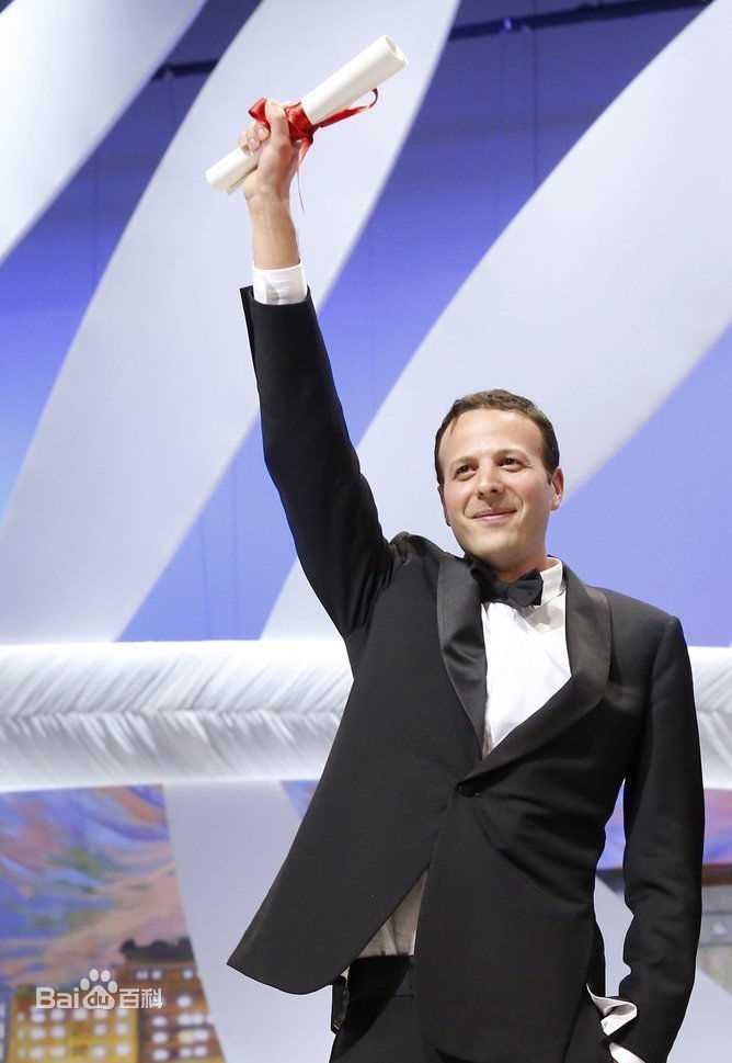 阿玛特·伊斯卡拉特(Amat Escalante)在戛纳国际电影节获奖照图册