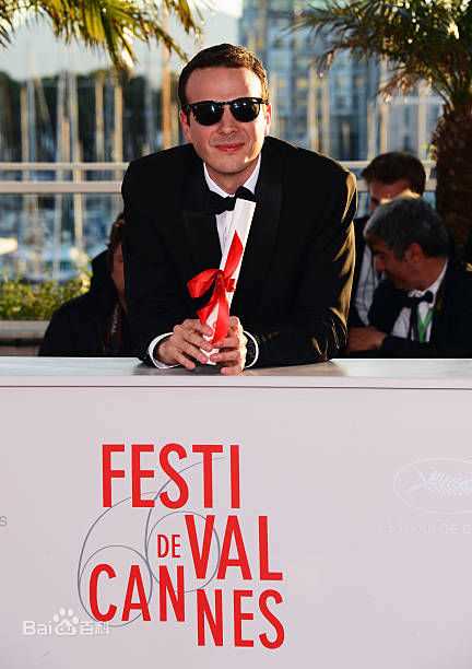 阿玛特·伊斯卡拉特(Amat Escalante)在戛纳国际电影节获奖照图册