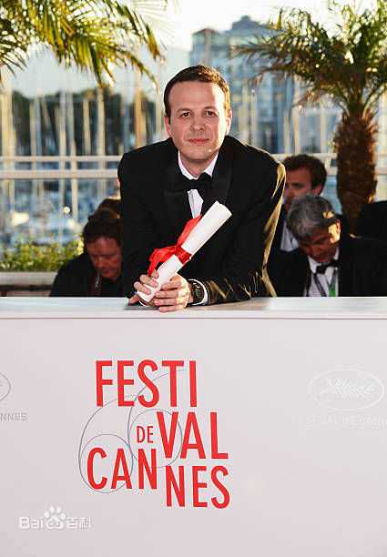 阿玛特·伊斯卡拉特(Amat Escalante)在戛纳国际电影节获奖照图册