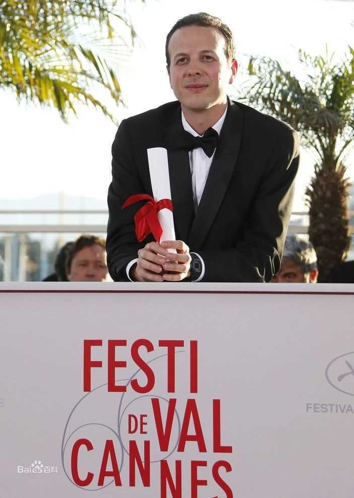 阿玛特·伊斯卡拉特(Amat Escalante)在戛纳国际电影节获奖照图册