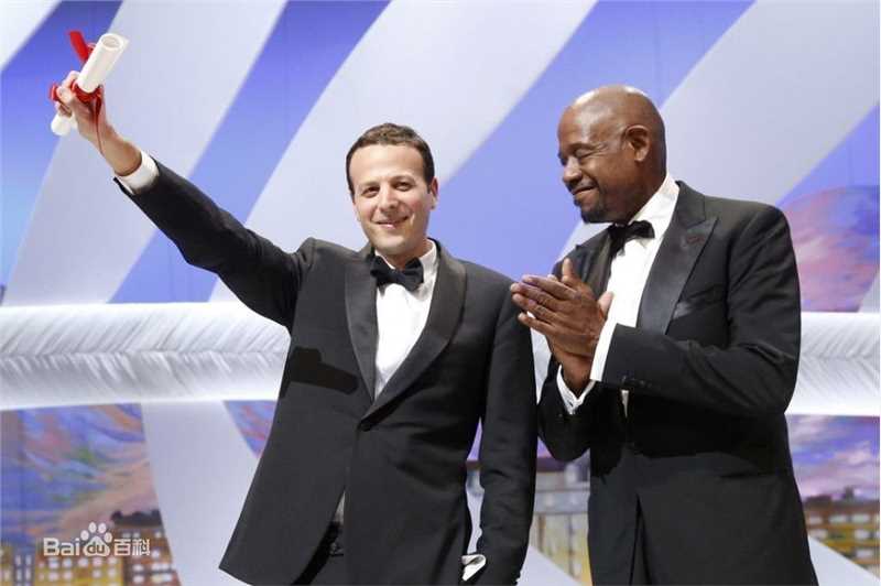 阿玛特·伊斯卡拉特(Amat Escalante)在戛纳国际电影节获奖照图册