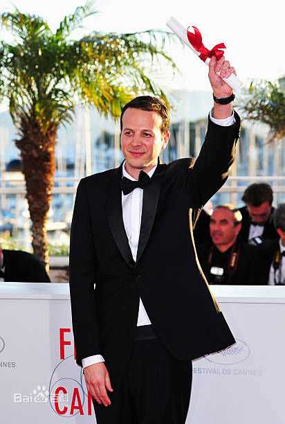 阿玛特·伊斯卡拉特(Amat Escalante)在戛纳国际电影节获奖照图册