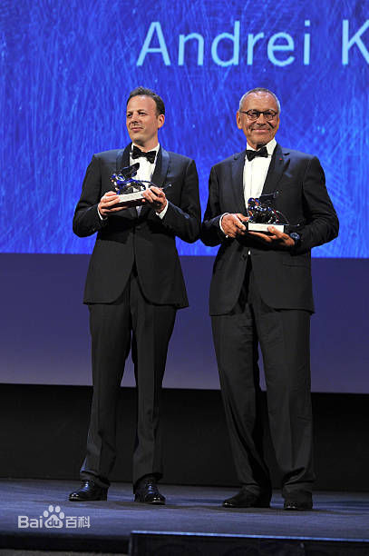 阿玛特·伊斯卡拉特(Amat Escalante)在威尼斯国际电影节获奖照壁纸壁纸