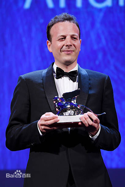 阿玛特·伊斯卡拉特(Amat Escalante)在威尼斯国际电影节获奖照壁纸壁纸