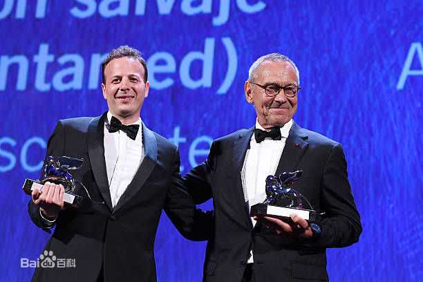 阿玛特·伊斯卡拉特(Amat Escalante)在威尼斯国际电影节获奖照壁纸壁纸