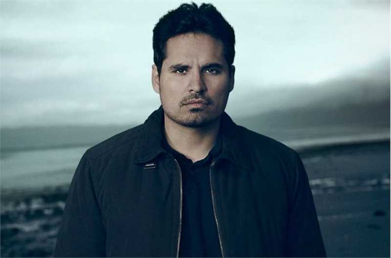 高清迈克尔·安东尼·佩纳(Michael Anthony Pea)性感图片