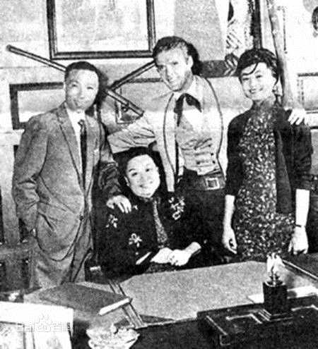 邵逸夫(Run Run)与家人图片图集