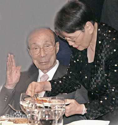 邵逸夫(Run Run)与家人图片图集