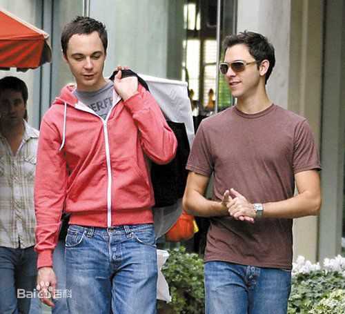 吉姆·帕森斯(Jim Parsons/James Joseph Parsons)吉姆 帕森斯与男友图片图册