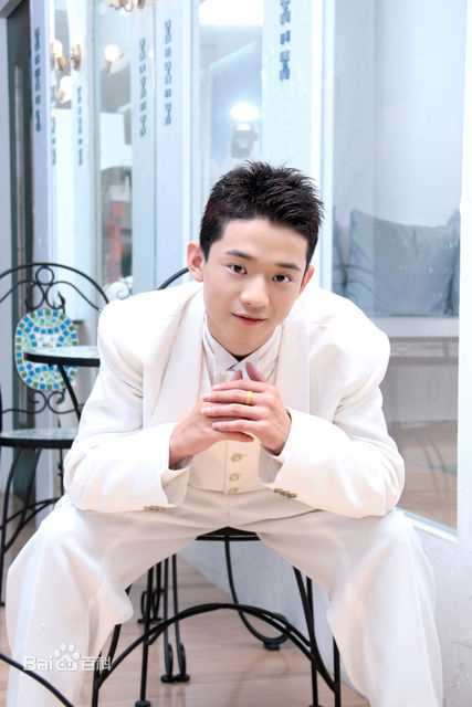 吴勇滨艺术照（二）素颜照壁纸