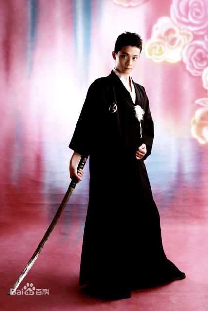 吴勇滨艺术照（二）素颜照壁纸