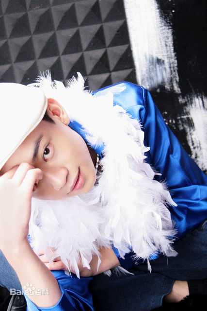 吴勇滨艺术照（二）素颜照壁纸