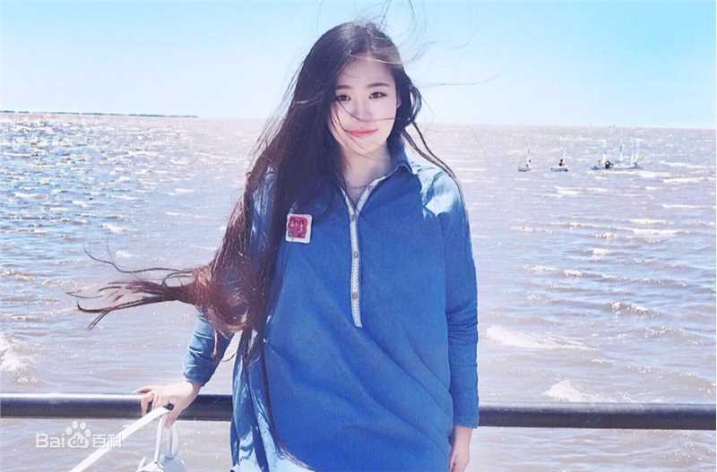 最新汤家琦(Angela)壁纸