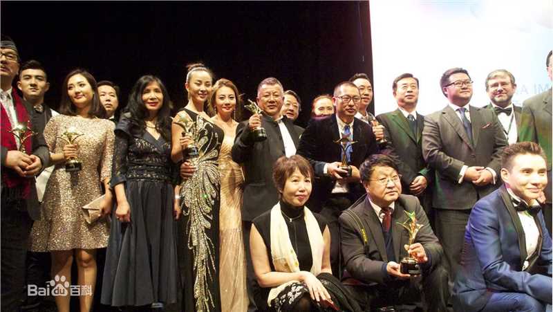 高峰（梓耕）导演作品性感图片图集