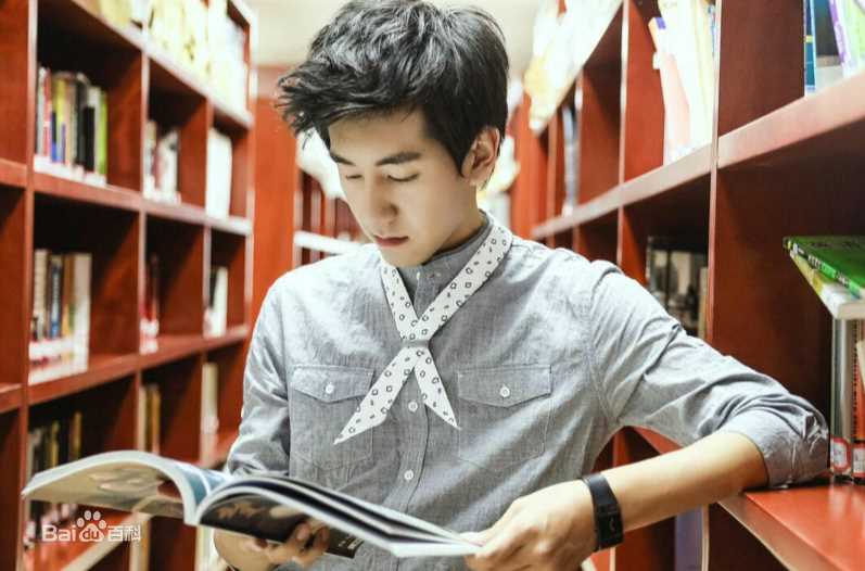 最优质边嘉威(Bianjiawei)生活照