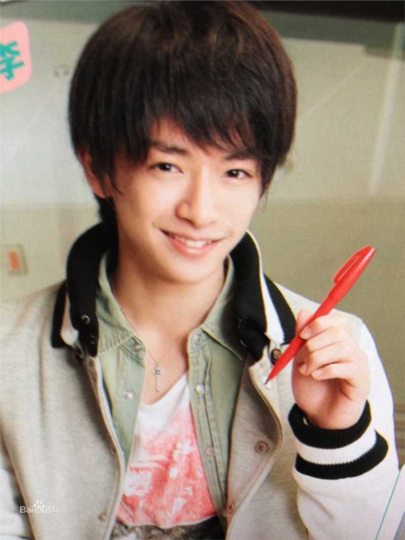 最新知念侑李(ちねん ゆうり / Chinen Yūri)性感图片