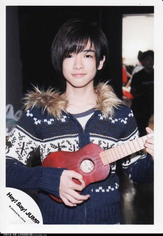 最新知念侑李(ちねん ゆうり / Chinen Yūri)性感图片