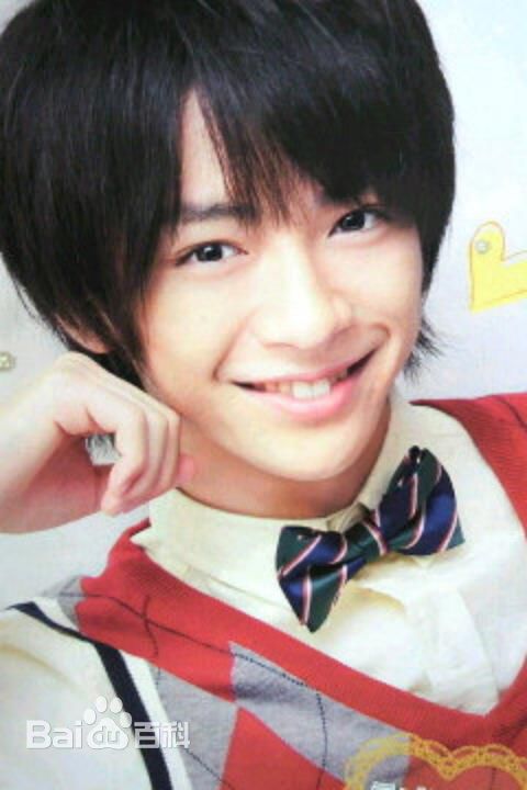 最新知念侑李(ちねん ゆうり / Chinen Yūri)性感图片