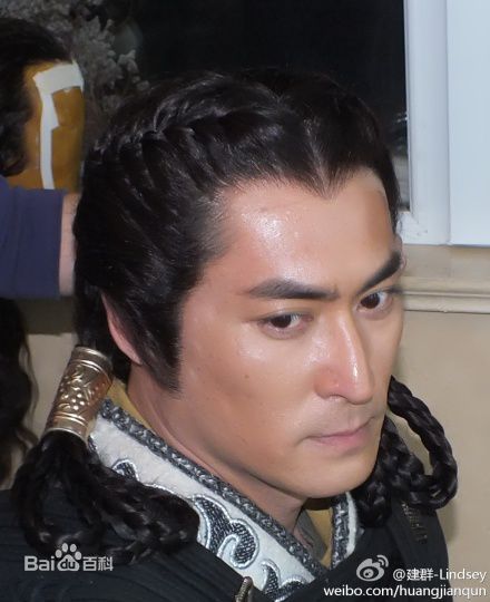 最新黄建群在《建元风云》定妆照中的壁纸