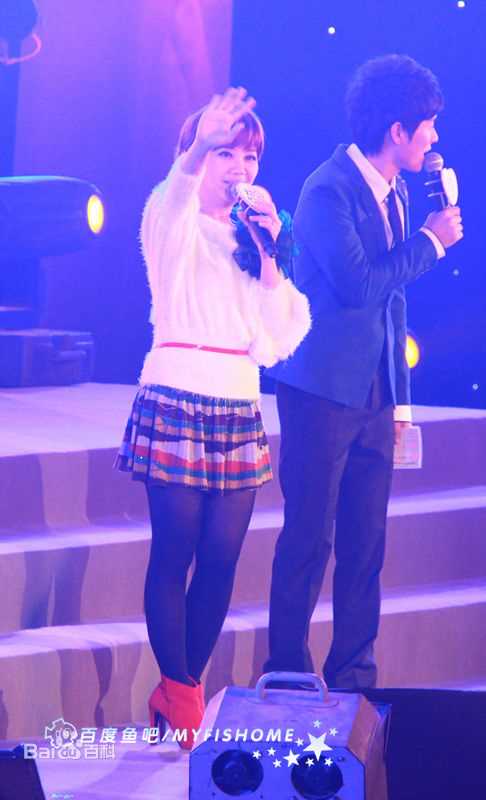 梁静茹(Fish Leong)2010.12.20 MusicRadio慈善演唱会素颜照壁纸