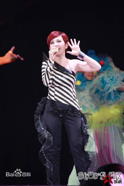 梁静茹(Fish Leong)爱的那一页演唱会素颜照相册