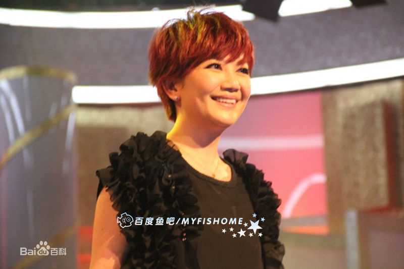 梁静茹(Fish Leong)2011.4.24 鲁豫有约前后照片