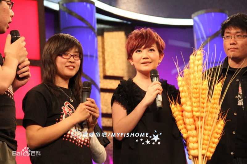 梁静茹(Fish Leong)2011.4.24 鲁豫有约前后照片