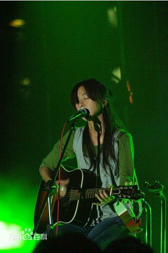 陈绮贞(Cheer)清华大学校庆图册