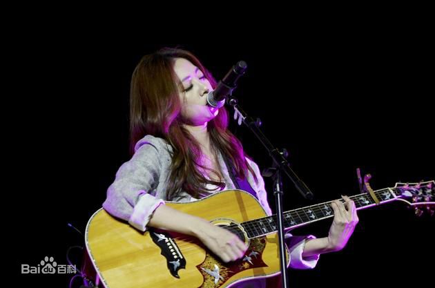 最新陈绮贞(Cheer)性感图片