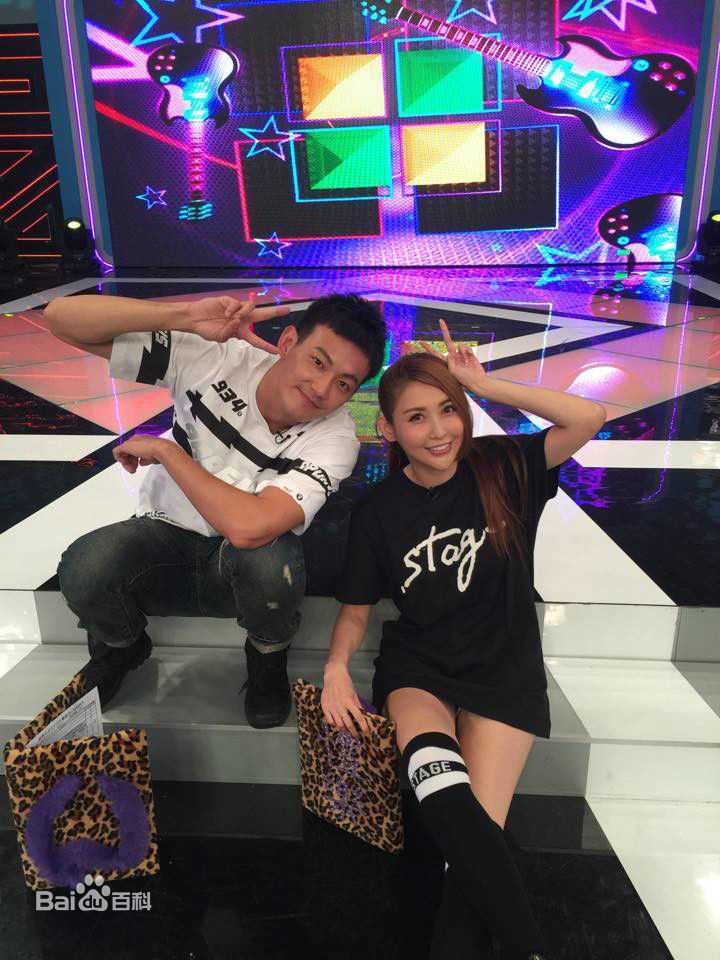 最新简恺乐(Butterfly Chien)在《娱乐百分百》幕后花絮中的图集