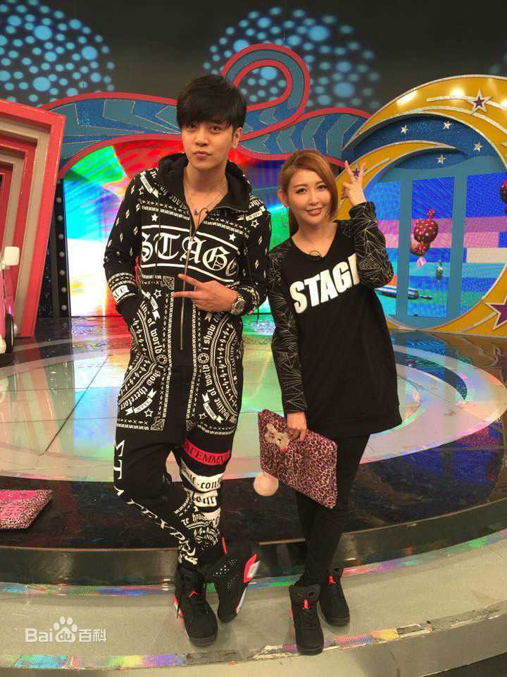 最新简恺乐(Butterfly Chien)在《娱乐百分百》幕后花絮中的图集