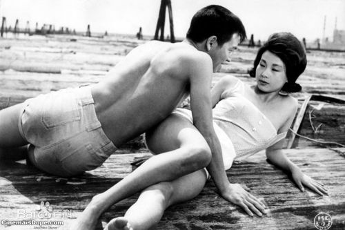 大岛渚(Nagisa Oshima)在电影《感官世界》中的